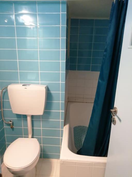 雅典Ανακαινισμένο 8 Λεπτά Από Το Μετρό.公寓 外观 照片